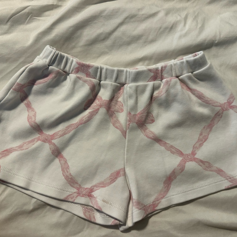The Beaufort Bonnet Company Pink and White Bow Shorts